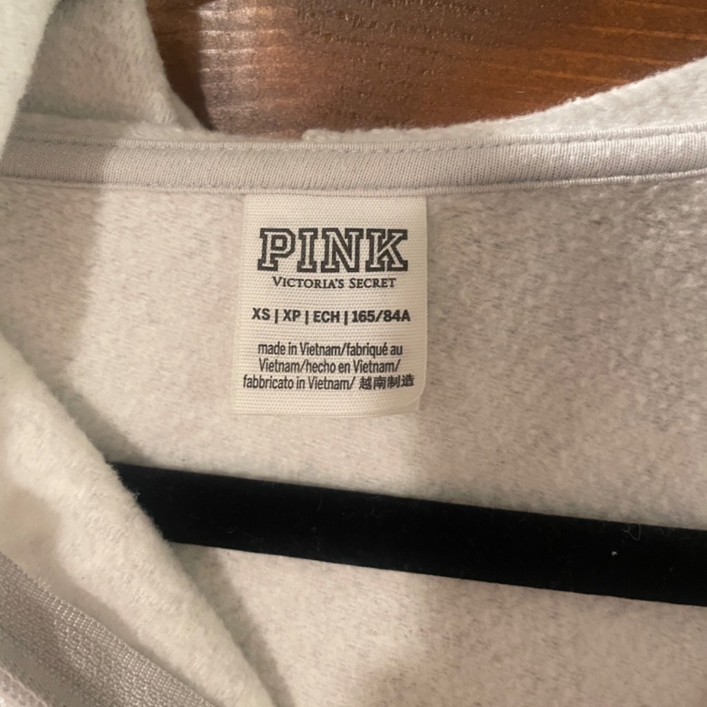 Sweatshirt - Picture 2 of 3